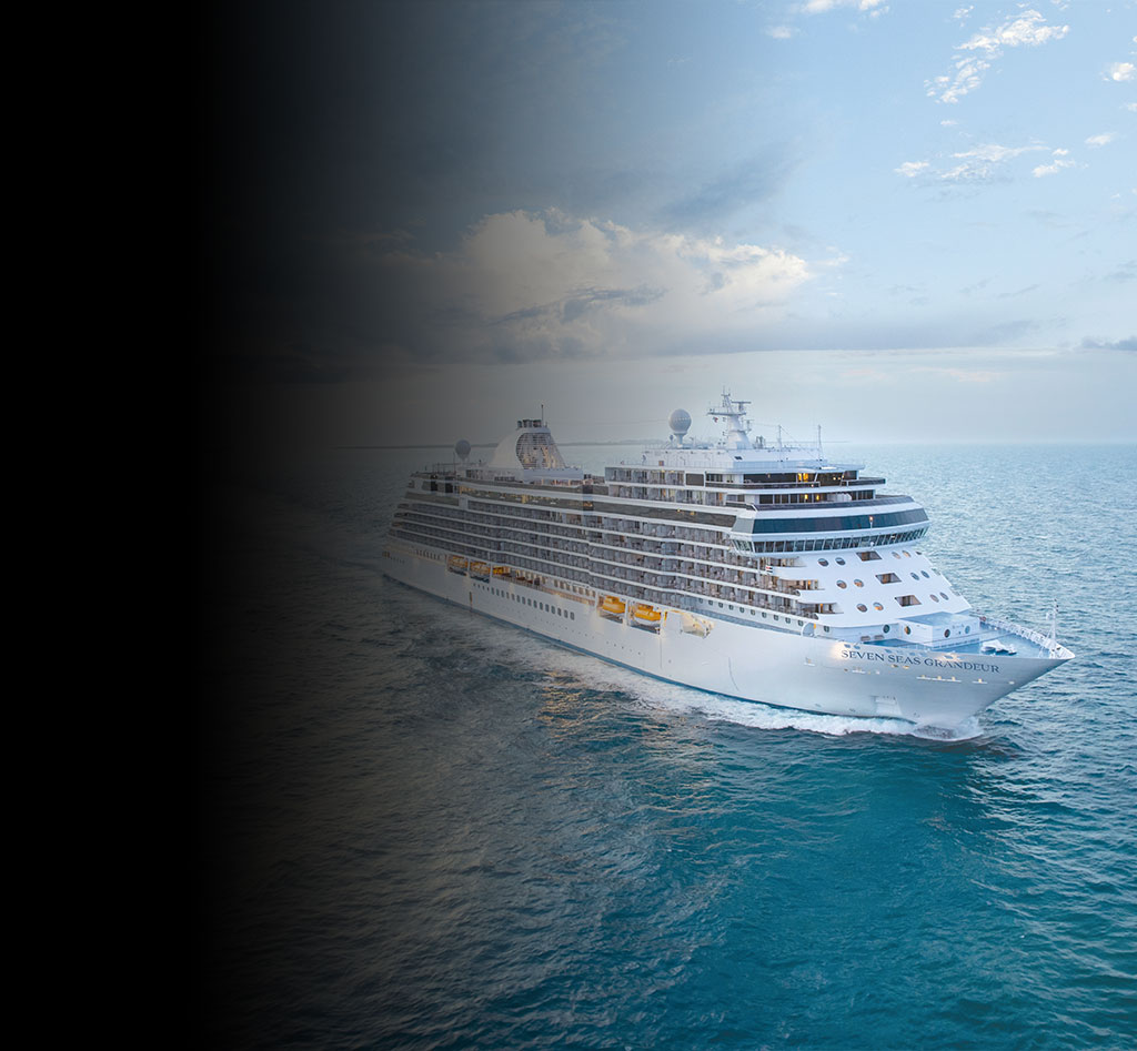 Regent Seven Seas Cruises — Seven Seas Splendor luxury cruise ship at sea